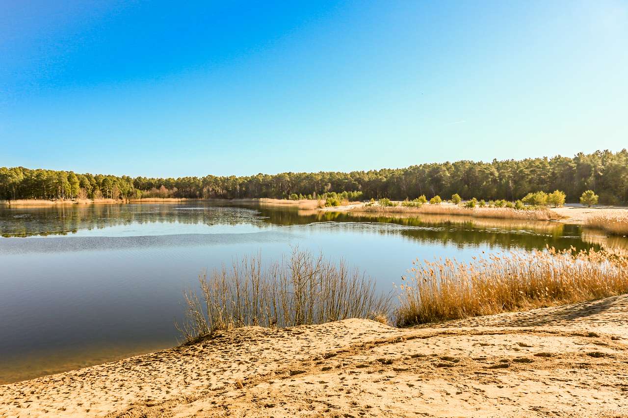 Helles Ferienhaus mit großzügigem Garten – Idyllische Lage am Bernsteinsee