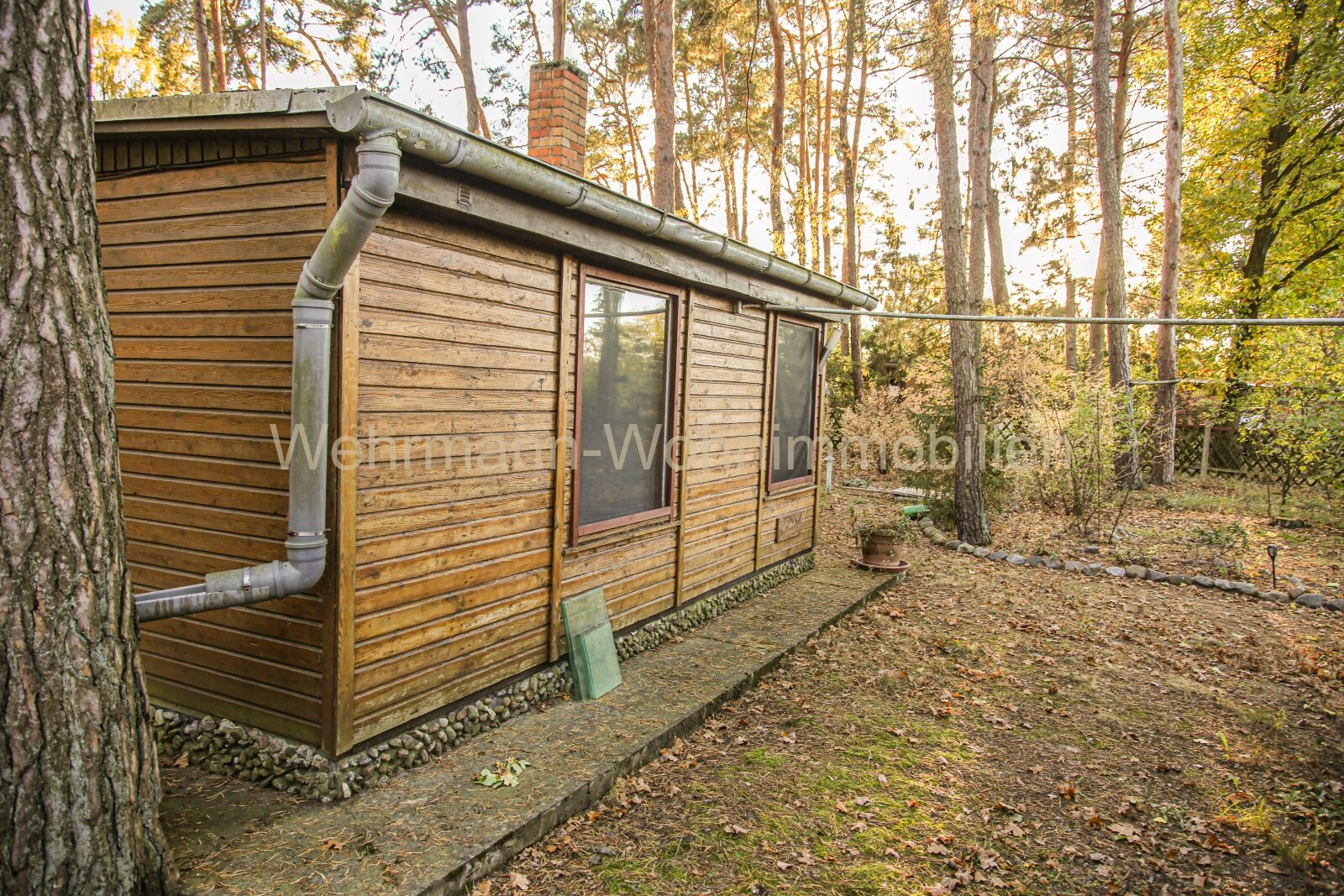 Tolles Sommerhaus mit großem Garten – Idyllische Lage in direkter Seenähe