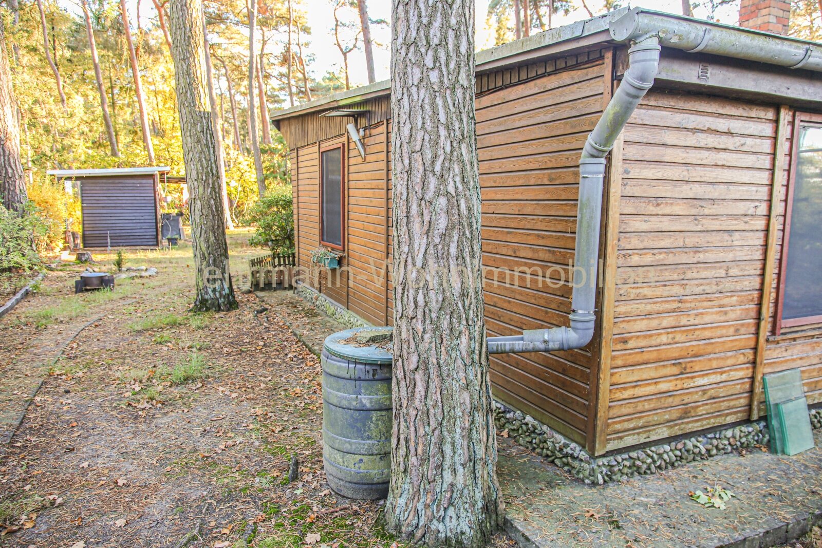 Tolles Sommerhaus mit großem Garten – Idyllische Lage in direkter Seenähe