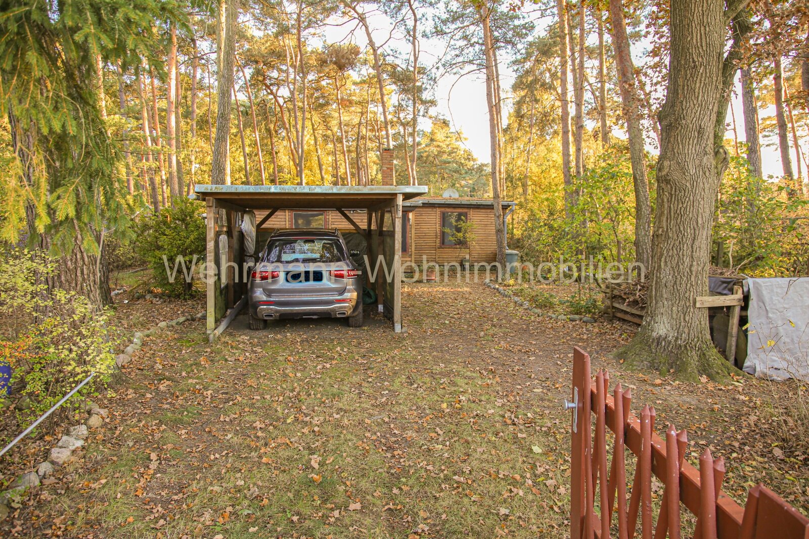 Tolles Sommerhaus mit großem Garten – Idyllische Lage in direkter Seenähe