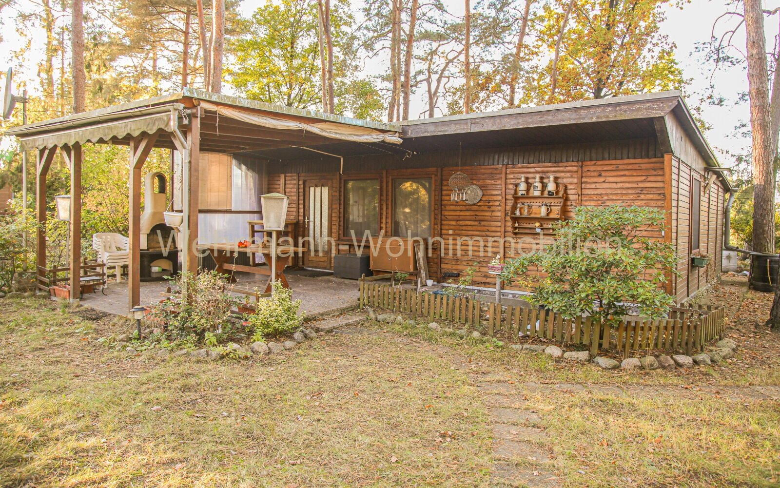 Tolles Sommerhaus mit großem Garten – Idyllische Lage in direkter Seenähe